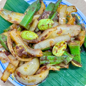 A23 铁板烧羊角豆+臭豆 Teppanyaki Okra+Petai