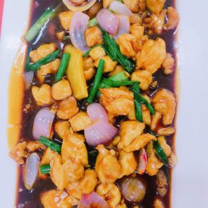 H07 姜葱鸡丁 Ginger & Onion Chicken