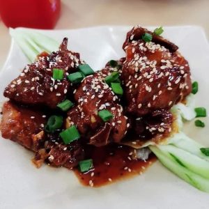 G01 招牌一支骨 Pork Ribs w. Special Sauce