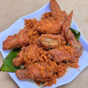 H11 虾酱炸鸡翅膀 Prawn Paste Fried Chicken Wing